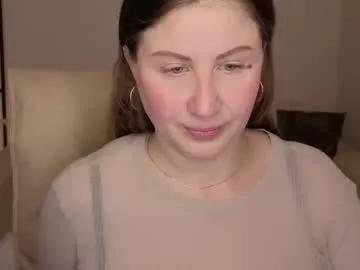 Join slutty slut Helens_lov helens_lov from Chaturbate