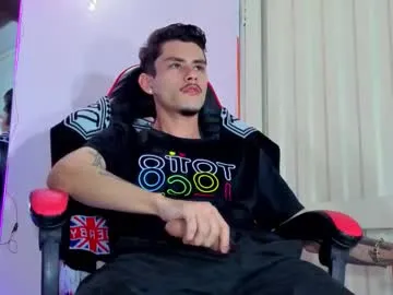 i_am_kelvis_ from Chaturbate