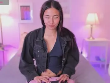 Quench your nuttiest wishes with Chaturbate's luscious Ivy_sweett ivy_sweett from Chaturbate