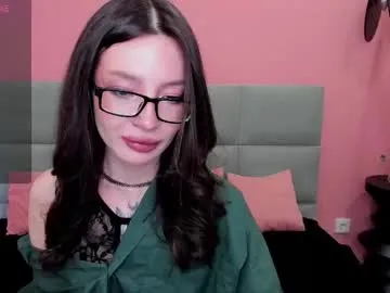 ivydainty from Chaturbate