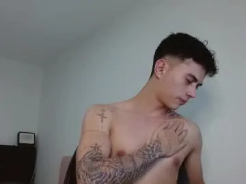 Mesmerizing Jaico_santos1 gets undressed and climax while being checked out jaico_santos1 from Chaturbate