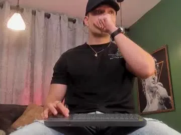 Kinky indulgence with the curvy Jakee_tyler from Chaturbate stripping in public jakee_tyler from Chaturbate