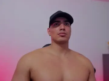 jamesgraay from Chaturbate