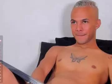Explore Chaturbate's Jeremmy_5_ jeremmy_5_ from Chaturbate