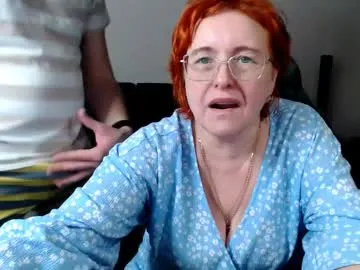 joannaandneighbour from Chaturbate