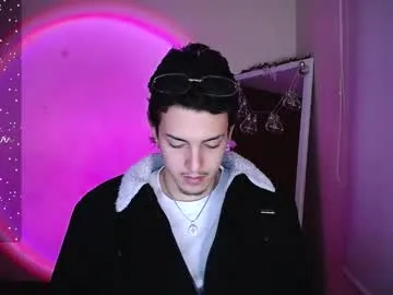 johan_parker222 from Chaturbate