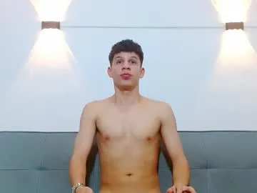 john_ssnow29 from Chaturbate