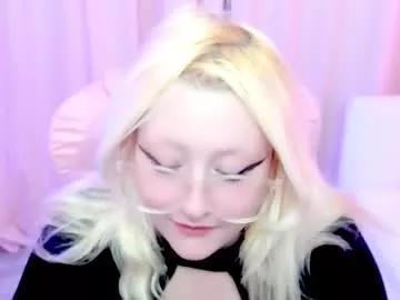 Naked Juliasharkk wants you to fuck her body now juliasharkk from Chaturbate