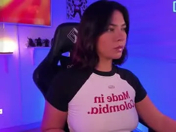 Appease your craziest whims with Chaturbate's provocative Julietariverss julietariverss from Chaturbate