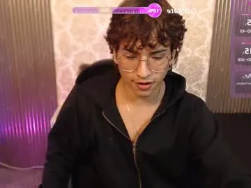 justin_tay1 from Chaturbate