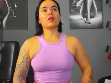 karlyjons_ from Chaturbate