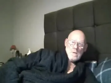 kevlooking4sez from Chaturbate