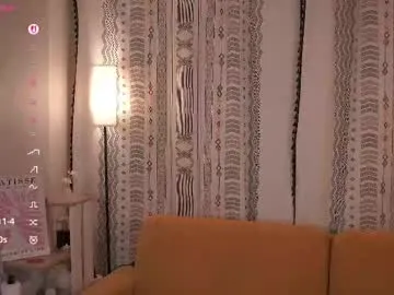 Chaturbate's Kianajansing - curiosity cam room model to incite all your fantasies kianajansing from Chaturbate