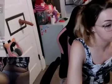 kierbearkisses from Chaturbate