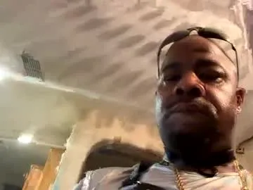 kinkyblakkk from Chaturbate