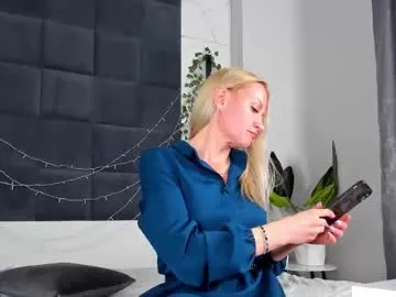 kirasun_ from Chaturbate