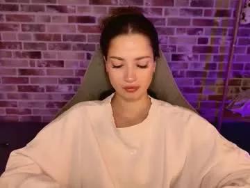 kiravair from Chaturbate