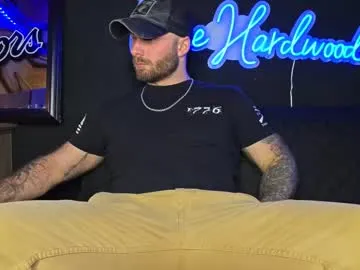 lancehardwood222 from Chaturbate