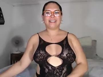 latinaflower_ts from Chaturbate