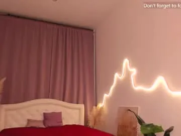 Sexy Laura_coy wants you to fuck her body now laura_coy from Chaturbate