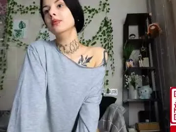 leonahines from Chaturbate