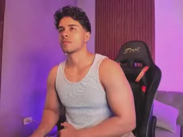 liam_colliins from Chaturbate