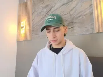 lian_cameron from Chaturbate