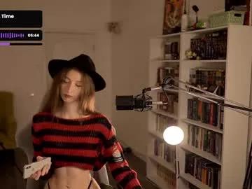 loony_moony from Chaturbate