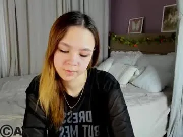 lori_blossom from Chaturbate