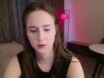 lucyrose33 from Chaturbate