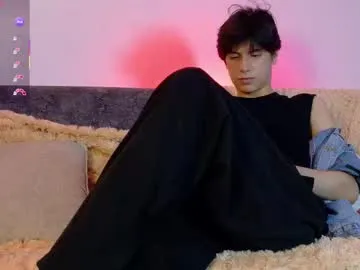 lui_x_dust from Chaturbate