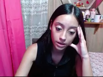 lunawillis from Chaturbate