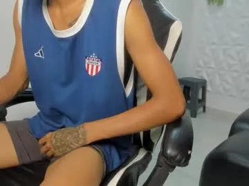 lunay_bigcock420 from Chaturbate