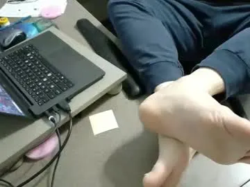 Saucy joy with the natural Master_thorn from Chaturbate undressing on webcam master_thorn from Chaturbate