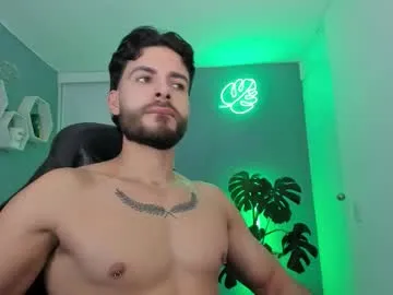 maxtowers from Chaturbate