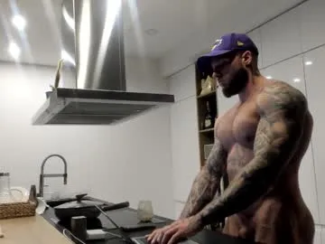 mealphamale from Chaturbate