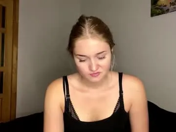 melaniepavan from Chaturbate