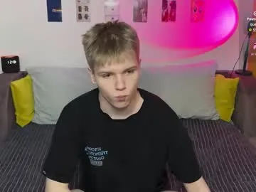 Kinky enjoyment with the curvaceous Metratok from Chaturbate stripping off onwebcam metratok from Chaturbate