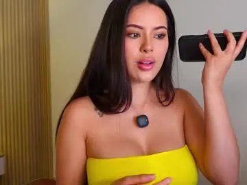 mia_paulina from Chaturbate