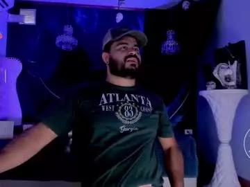 Masturbate to 35 years old michaelbear_ from Chaturbate michaelbear_ from Chaturbate