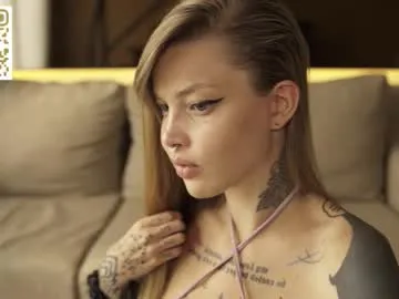 Saucy Mileeena from Chaturbate - most amazing apparel in a naked live show mileeena from Chaturbate