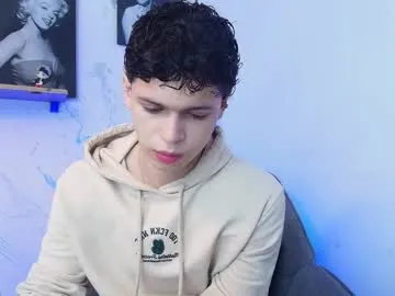 mykelcano from Chaturbate