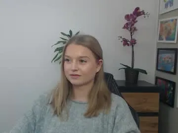 mysteryericax from Chaturbate