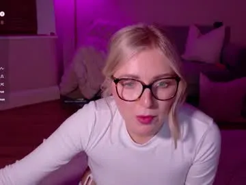 Explore Naughty__bex, she wants to masturbate for you naughty__bex from Chaturbate