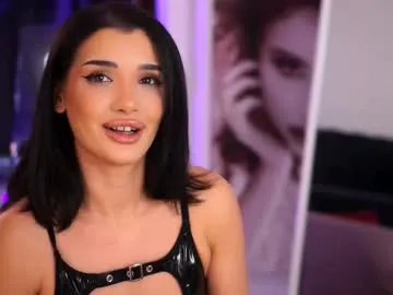 naughtyychloe from Chaturbate