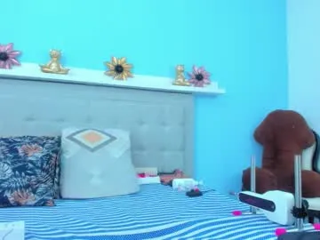 neferet_opal from Chaturbate