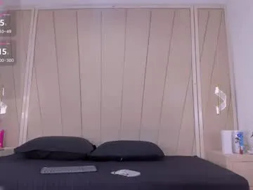 nia_ryder_ from Chaturbate