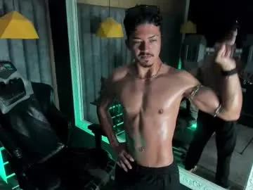 nicolaikarav from Chaturbate