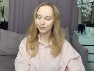 nicolavanderbie from Chaturbate