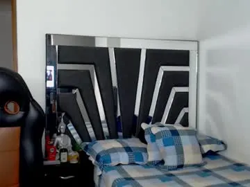 noah_harris01 from Chaturbate